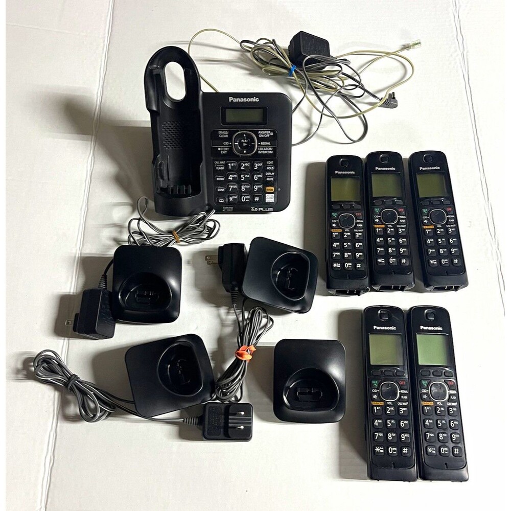 Panasonic DECT 6.0 Plus Cordless Phone w/ 5 Handsets Black Answering ID *WORKS*